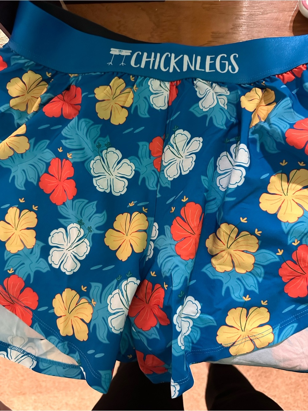 Women’s Chicknlegs 4” Hawaiian Split shorts